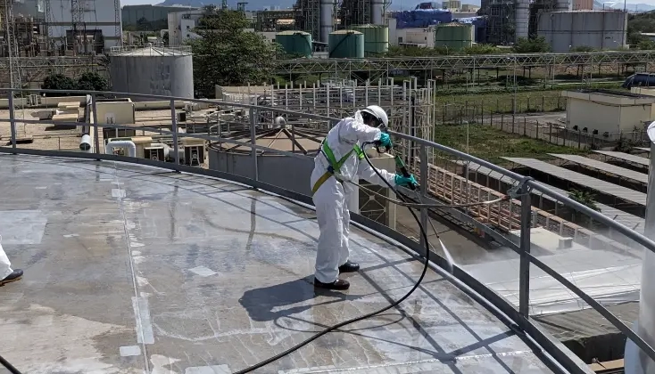 What Is a Reflective Roof Coating and How Does It Work?